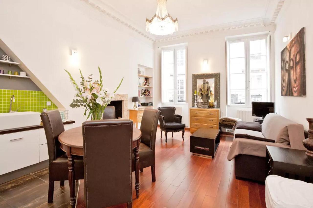 Romantic Apartment Close To Le Marais Paris Bagian luar foto